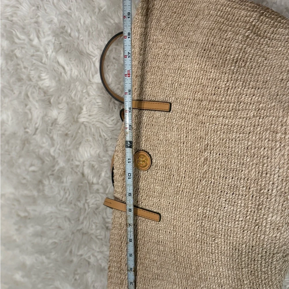 Tory Burch Natural Woven Tote with Floral Lining - Picture 7 of 9